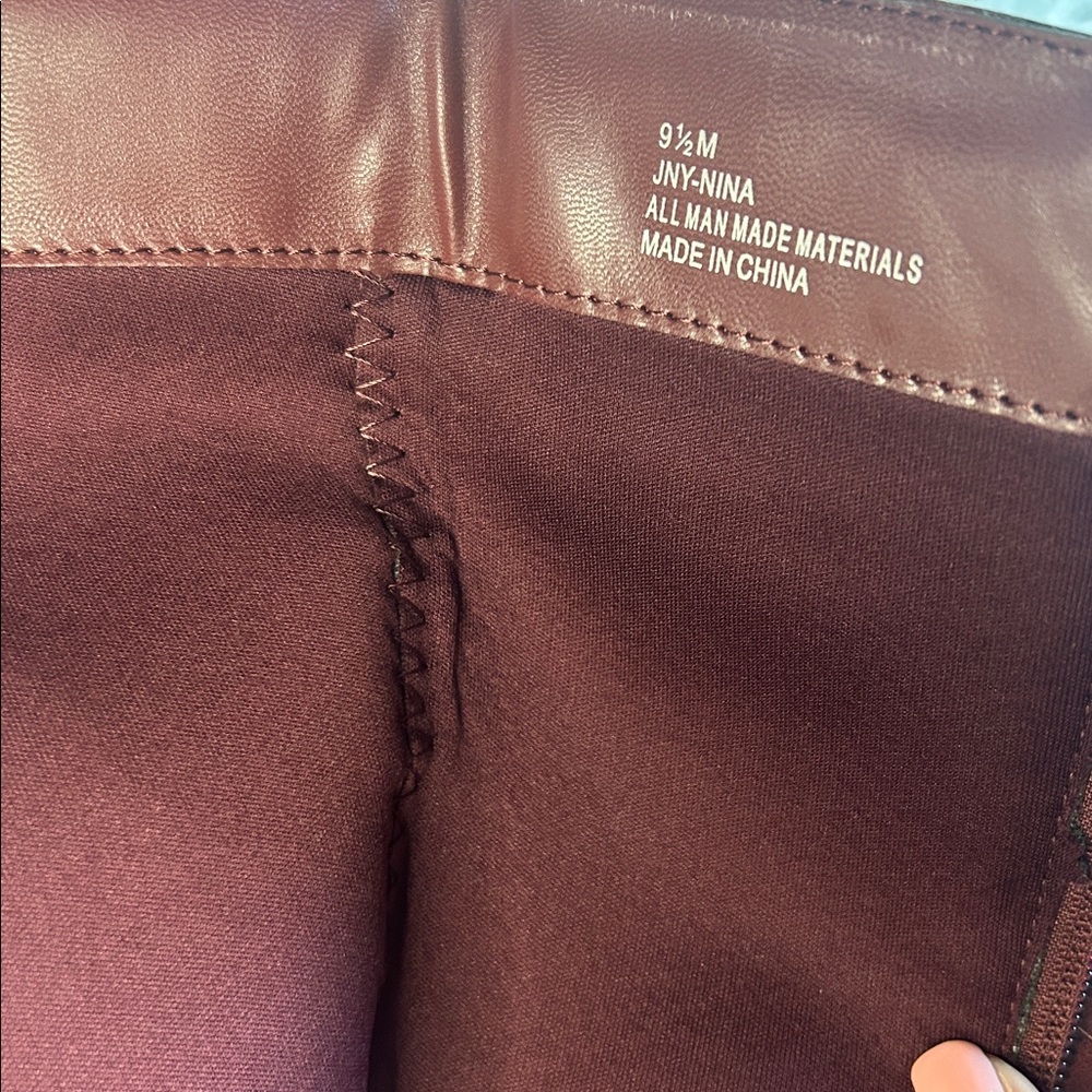 Elegant Burgundy Knee-High Boots - Picture 2 of 3